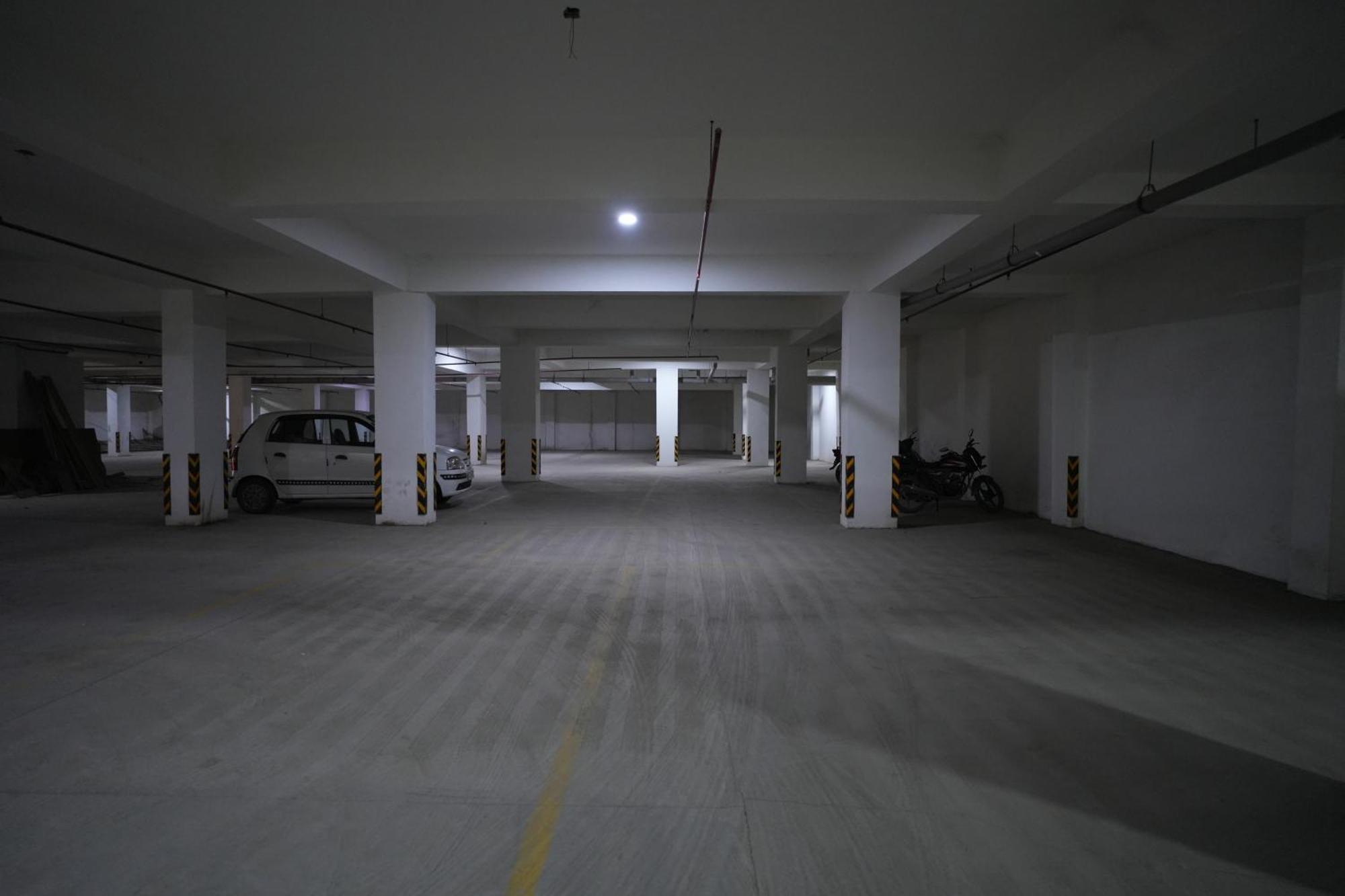 Rds Hotel Ahmedabad Exterior foto